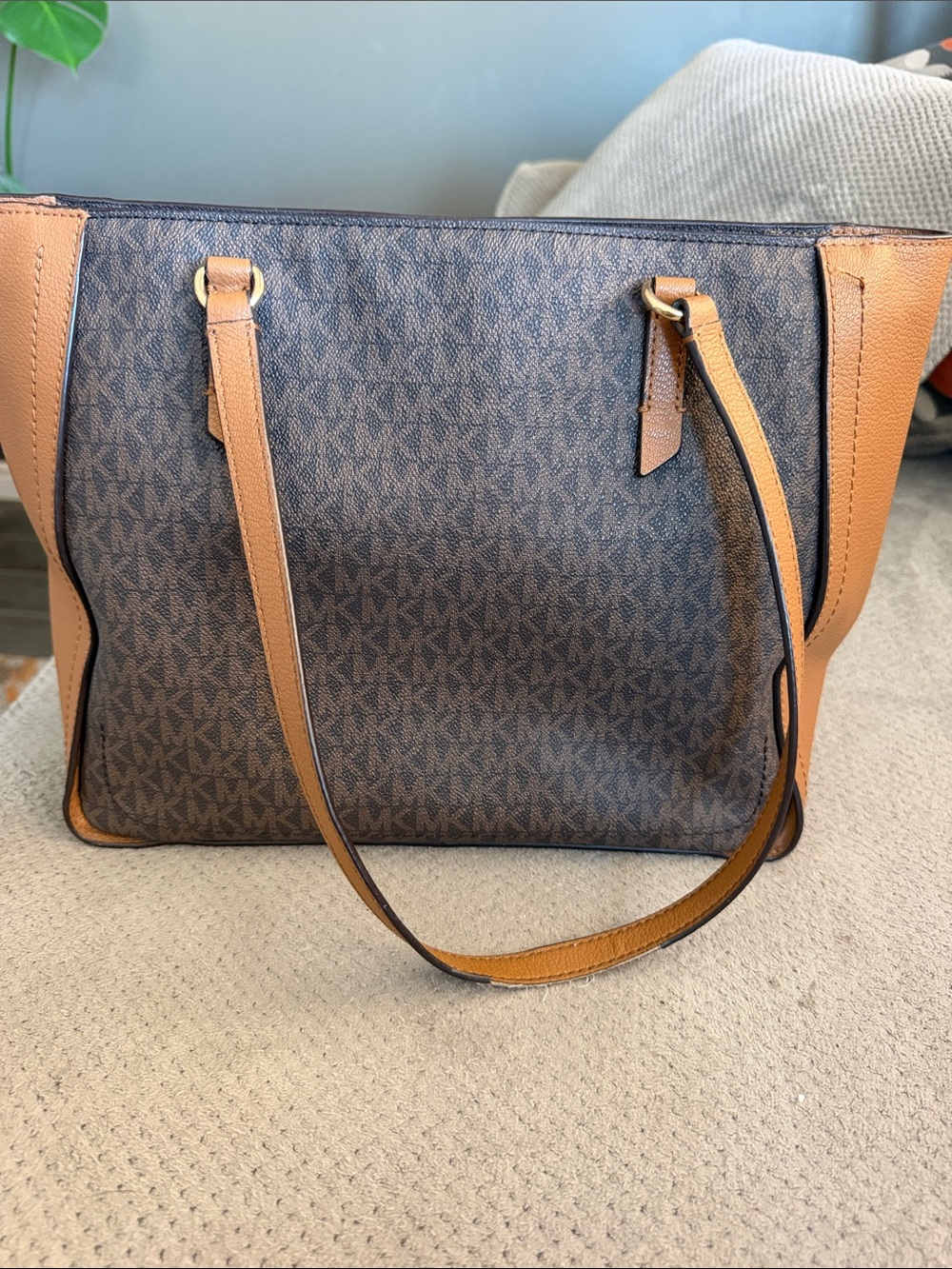 Michael Kors Brown and Tan MK Signature Tote - Picture 4 of 8